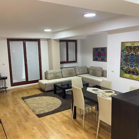 Dona Apartments Skopje Luaran gambar